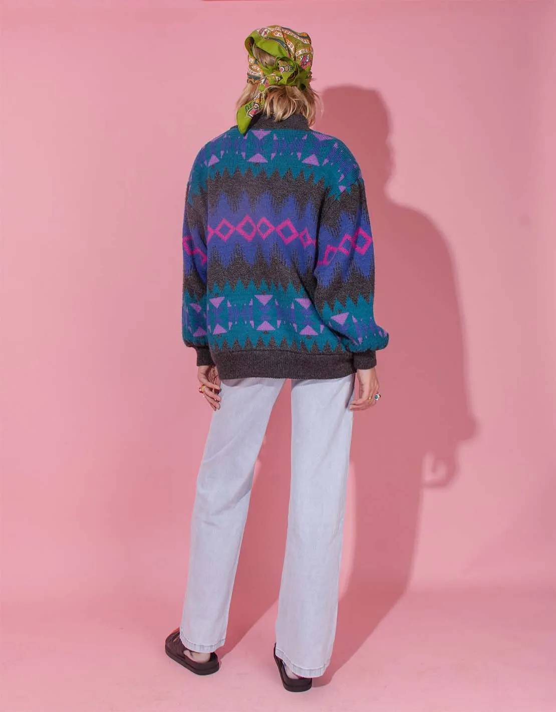 Vintage cardigan with geometric pattern